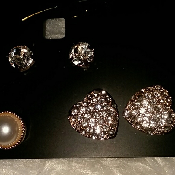 NWT 2 Pc Thalia Sodi Trio Crystal Earrings/Rings - Picture 7 of 8